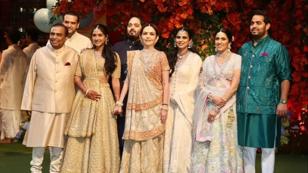 आनंद अंबानी का परिवार (Anand Ambani ka family)